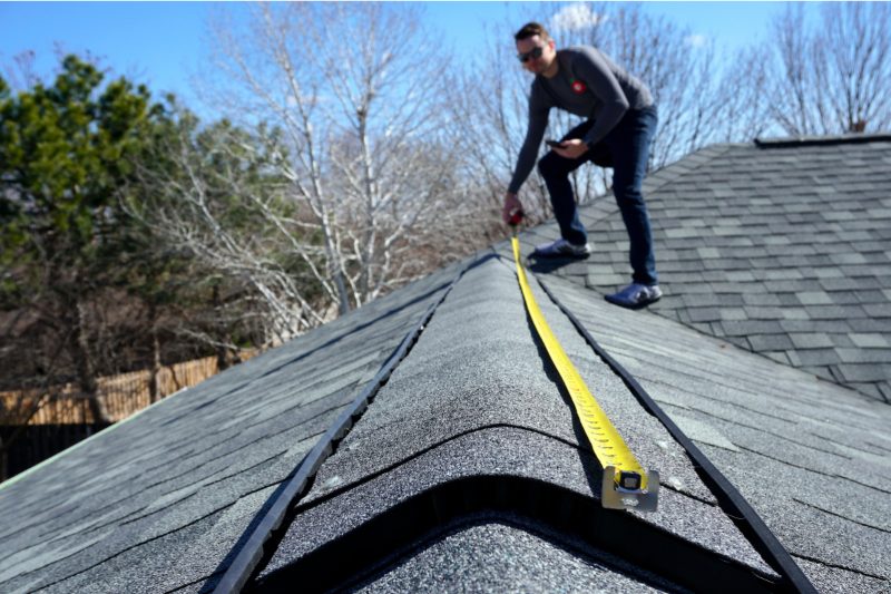 Roofing Contractor materials and craftsmanship in Budapest